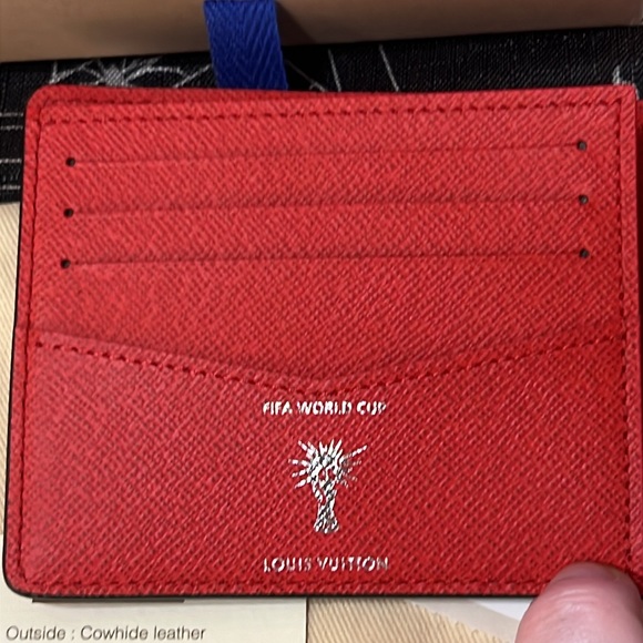 2018 LOUIS VUITTON FIFA COLLECTION WORLD CUP EPI RED/WHITE ROGUE SLENDER WALLET - Picture 9 of 13